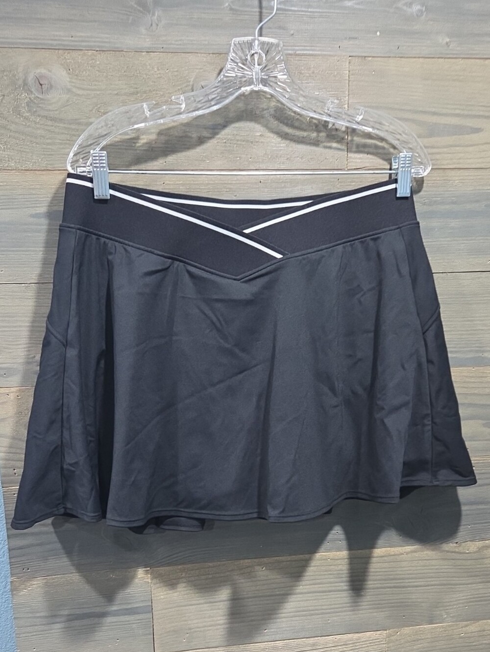 Black Athletic Skirt with Contrast Waistband